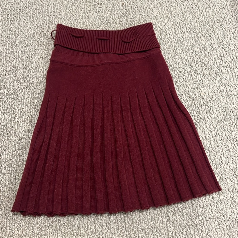 Charlotte Russe Deep Red A-Line Skirt - Picture 6 of 7
